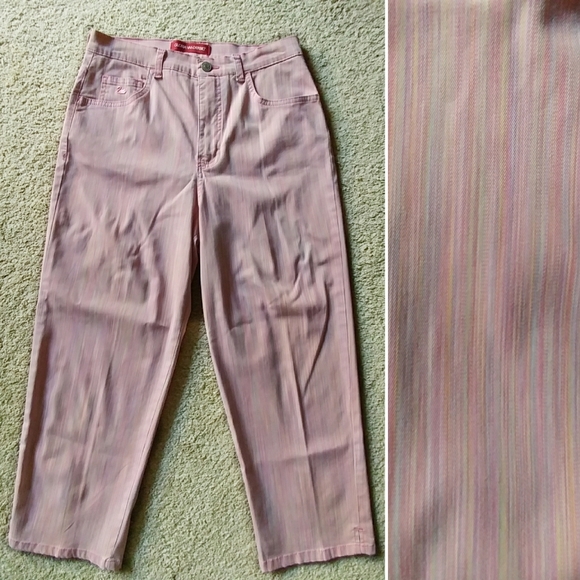 Gloria Vanderbilt Pants - EUC Gloria Vanderbilt Pink Striped Capri P…